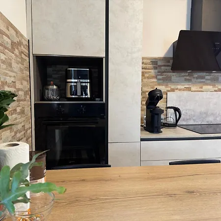 Moderno Netflix & Free Parking פאדובה