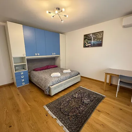 Moderno Netflix & Free Parking * פאדובה