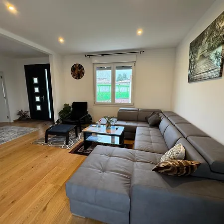Apartment Moderno Netflix & Free Parking