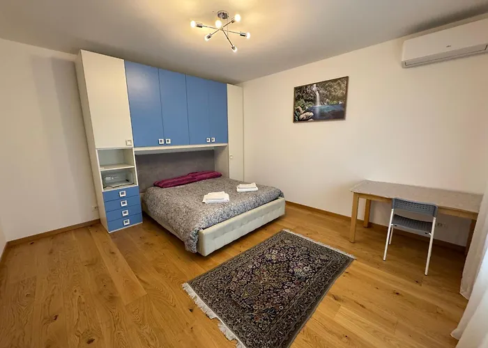 Moderno Netflix & Free Parking * פאדובה